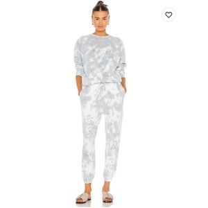 Richer poorer recycled crew sweatshirt & fleece sweatpant (SOLD AS A SET) Small